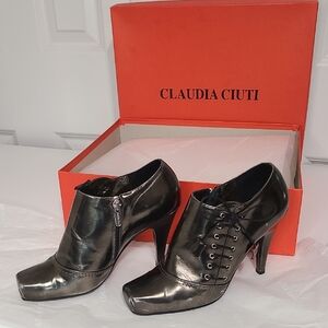 Gourgeous Metallic Leather Bootie. Italy